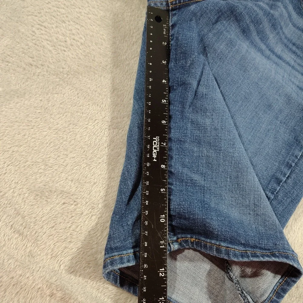 Levis Bermuda Jean Shorts Ladies 32/11 Blue Denim Outdoor Stretch Comfort Garden